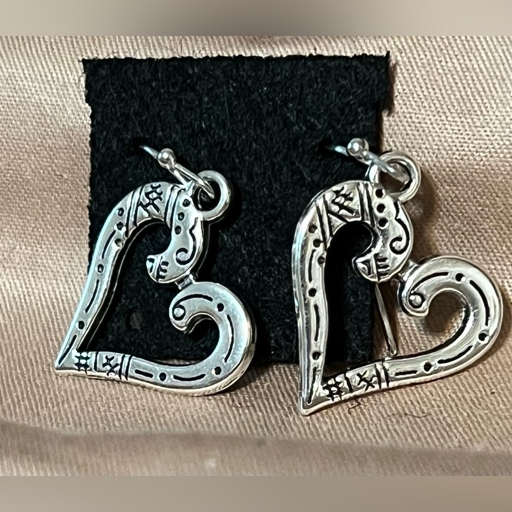 Boho style earrings, BN - Picture 2 of 2